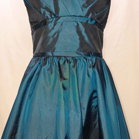 Mori Lee Iridescent Teal Halter Ballgown | Prom Perfection | Size 4 - Picture 8 of 16